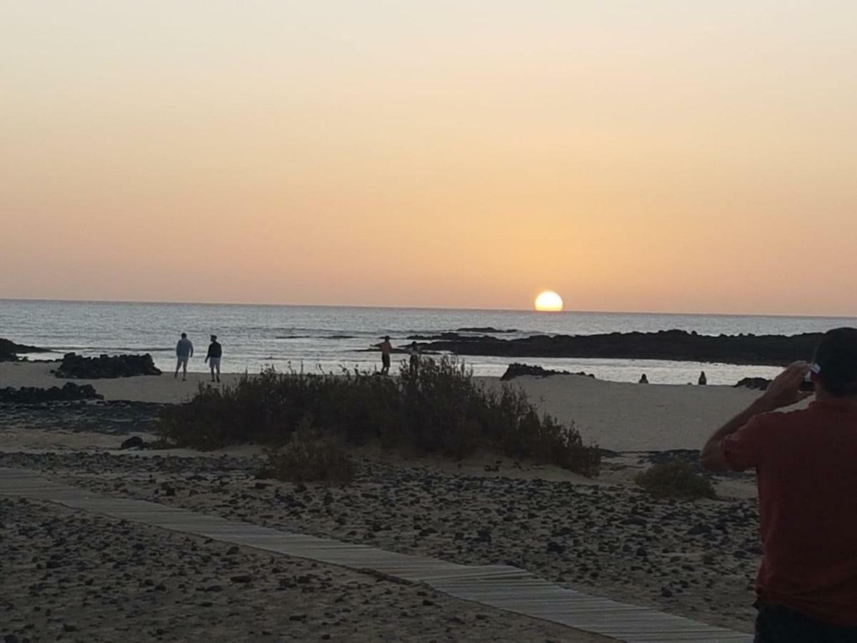 Marfolin 11 Beach Front Apartment With Sea Views From Every Room El Cotillo  Bagian luar foto